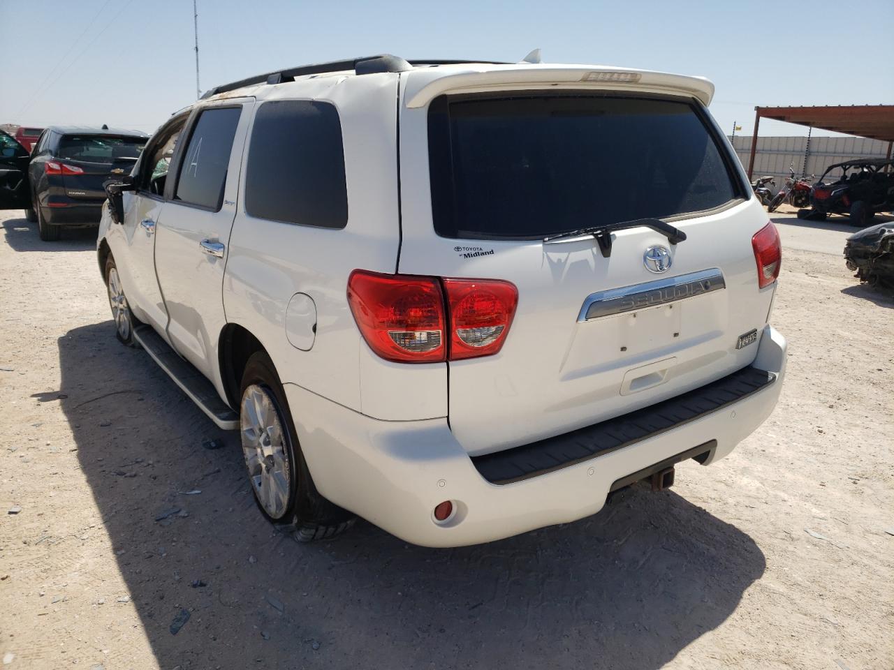 Photo 3 from auction – 2011 TOYOTA SEQUOIA PL with VIN 5TDYY5G11BS032639