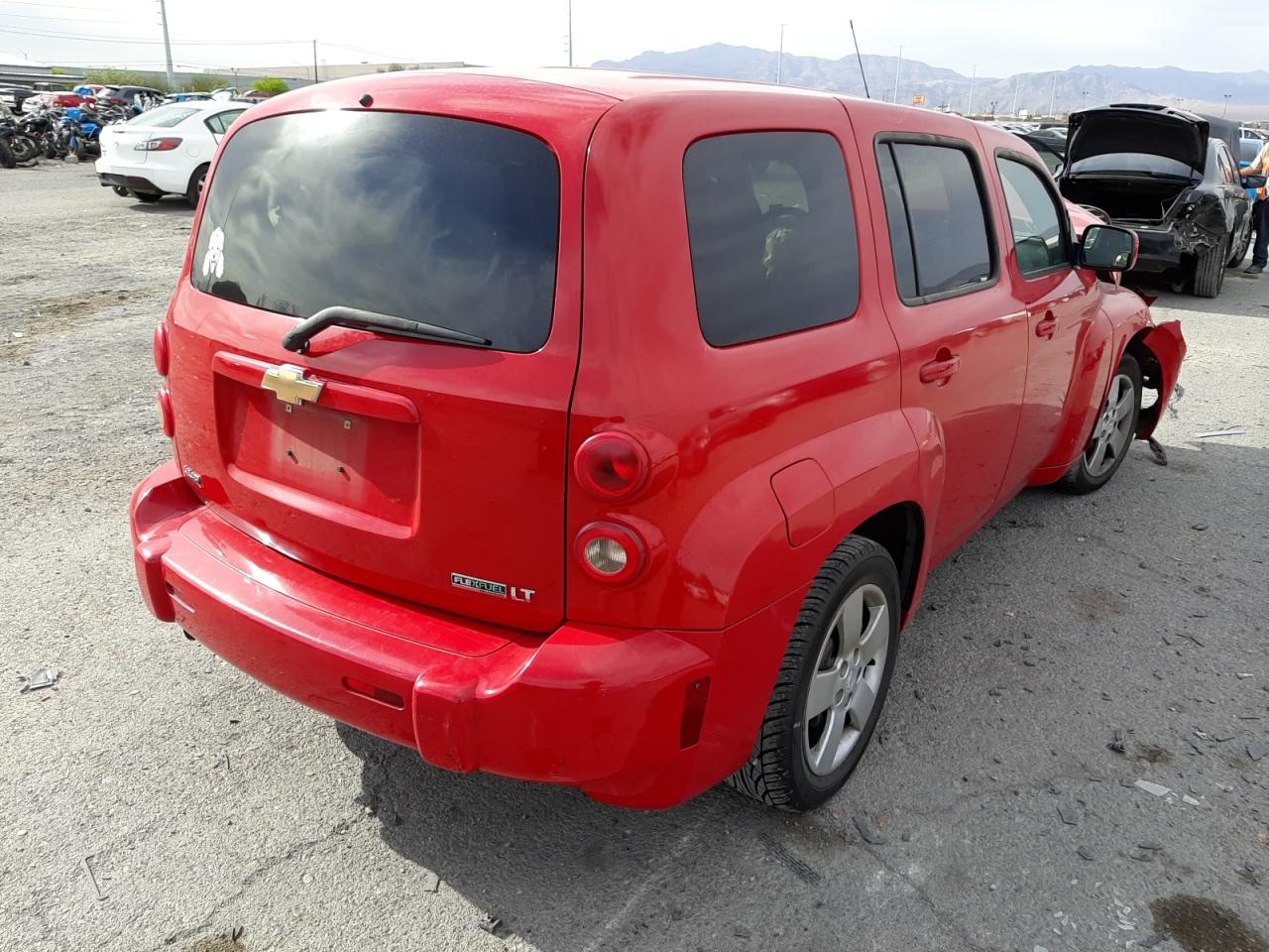 Photo 4 from auction – 2010 CHEVROLET HHR LT with VIN 3GNBABDB6AS572687