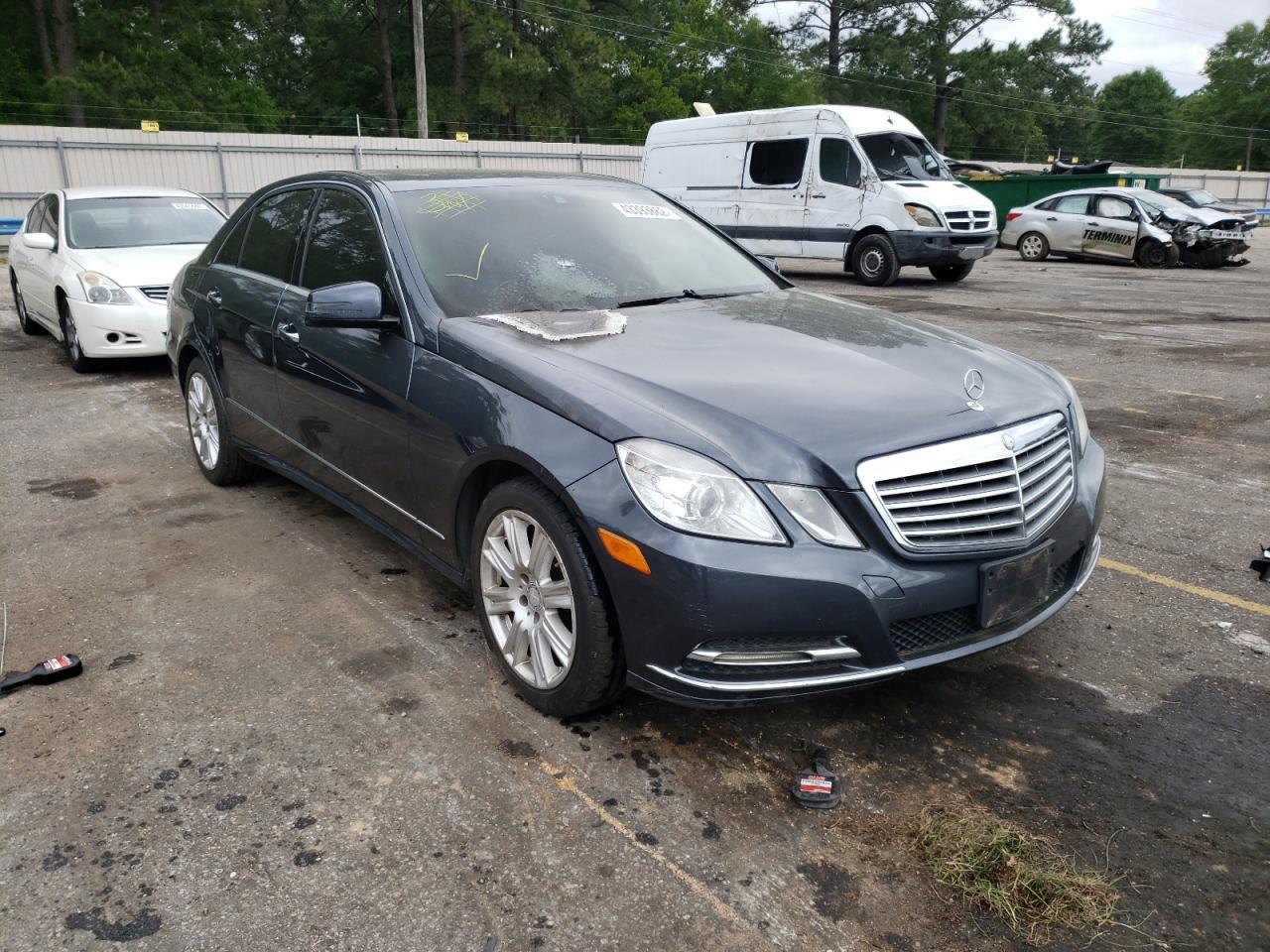 Photo 1 from auction – 2013 MERCEDES-BENZ E 350 4MAT with VIN WDDHF8JB2DA677735