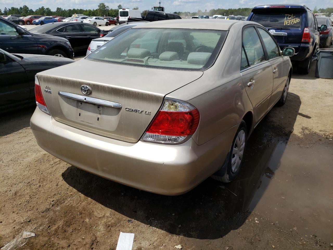 Photo 4 from auction – 2005 TOYOTA CAMRY LE with VIN 4T1BE32K25U573603
