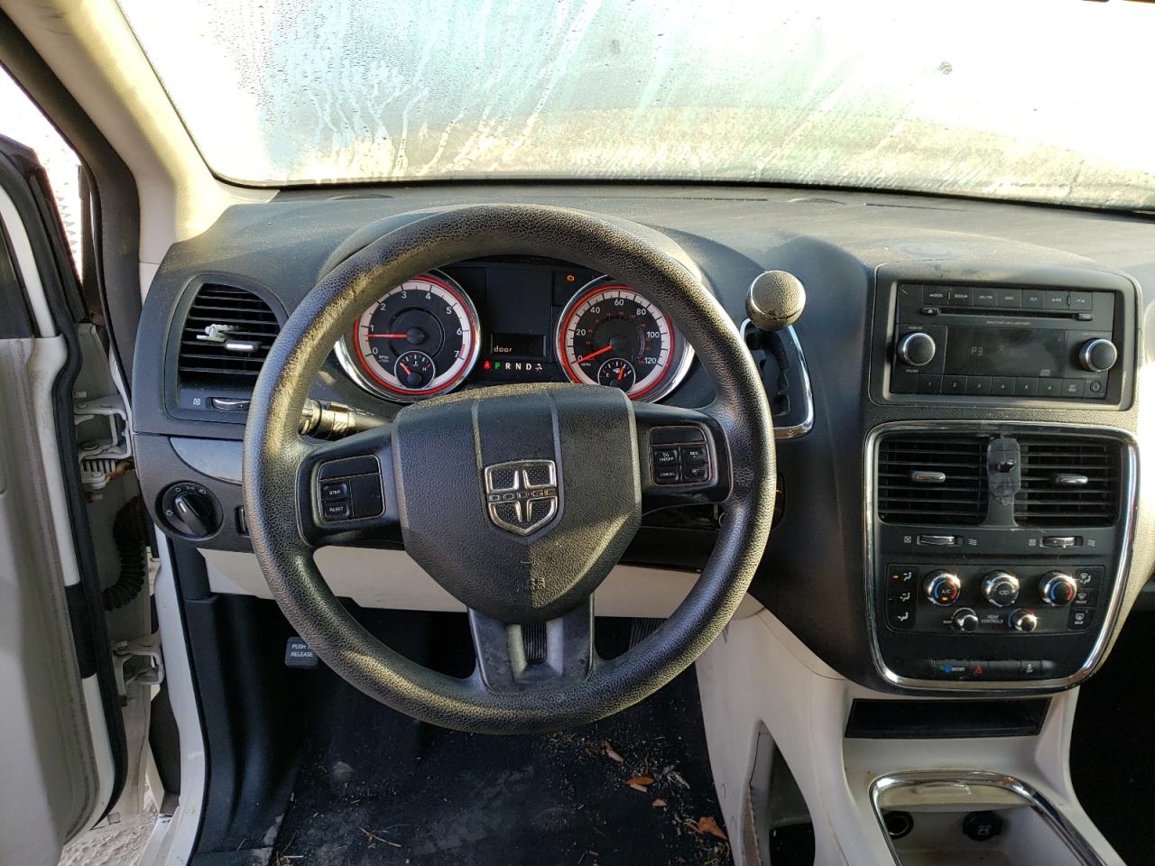 Photo 9 from auction – 2013 DODGE GRAND CARA with VIN 2C4RDGCG4DR626093