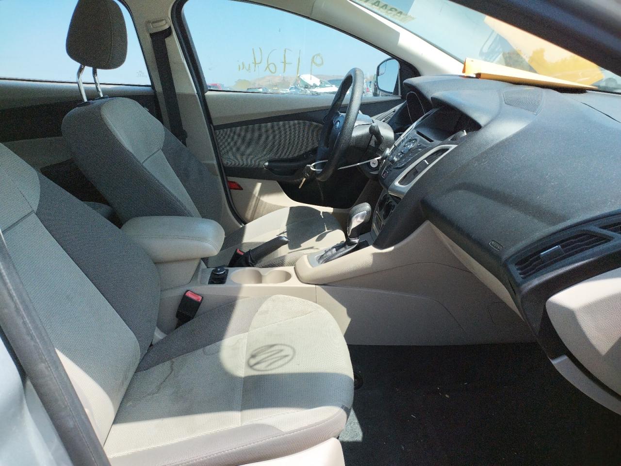 Photo 5 from auction – 2012 FORD FOCUS SE with VIN 1FAHP3F22CL155568