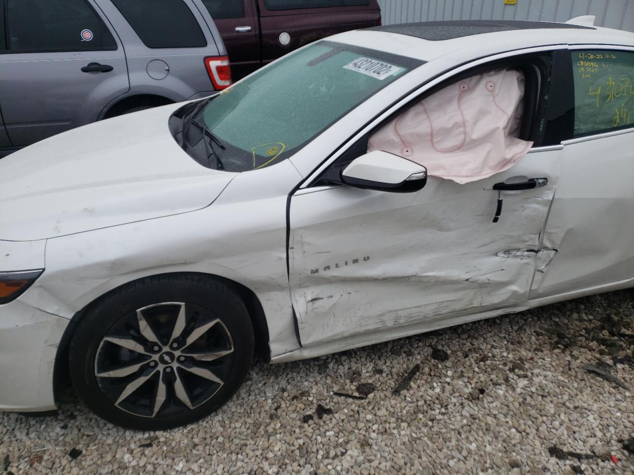 Photo 9 from auction – 2018 CHEVROLET MALIBU LT with VIN 1G1ZD5ST2JF215869