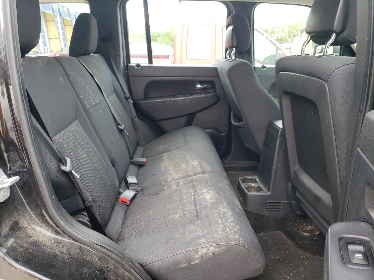 Photo 6 from auction – 2011 JEEP LIBERTY SP with VIN 1J4PN2GK8BW565206