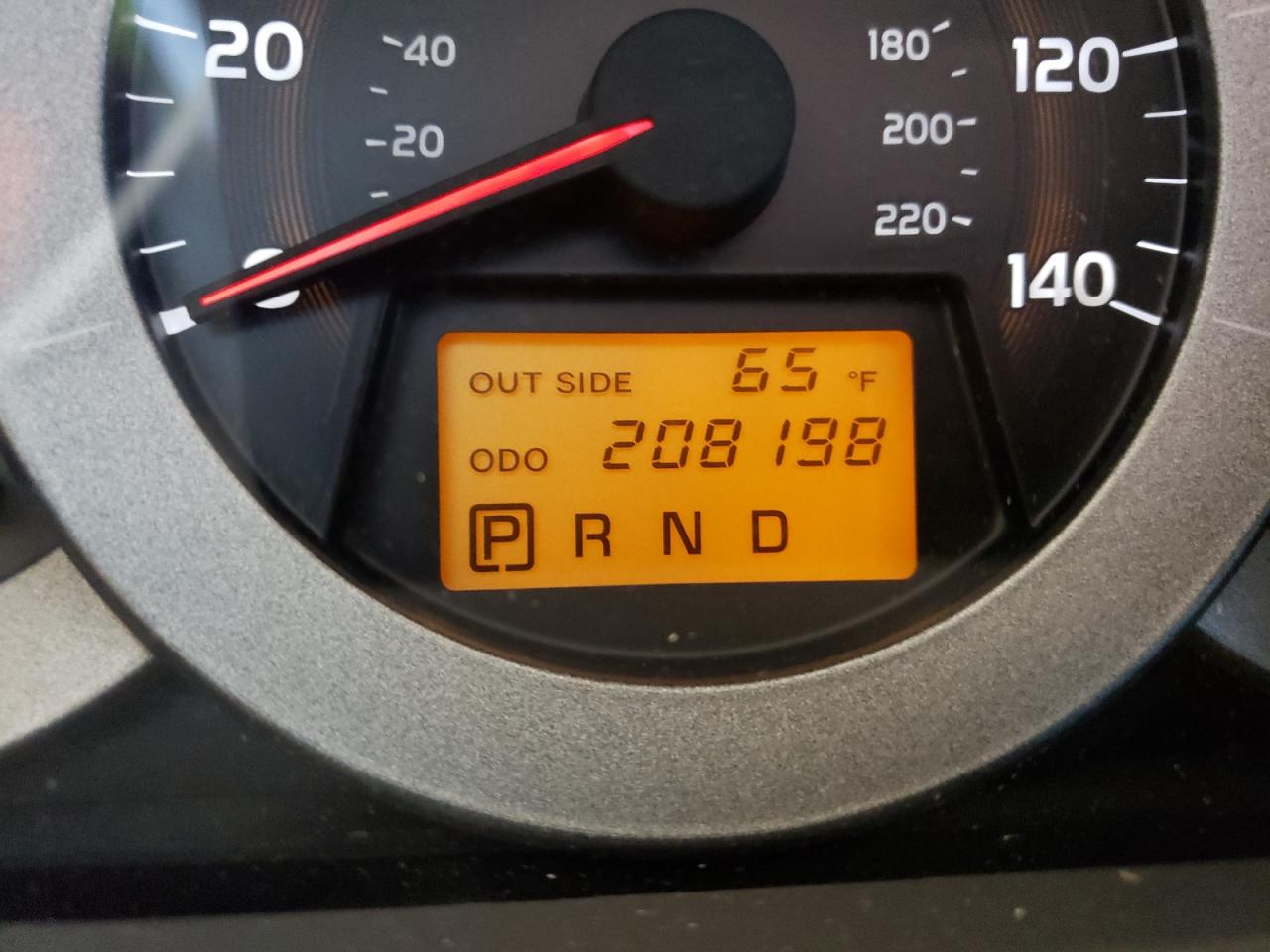 Photo 8 from auction – 2008 TOYOTA RAV4 with VIN JTMBD31V285152871