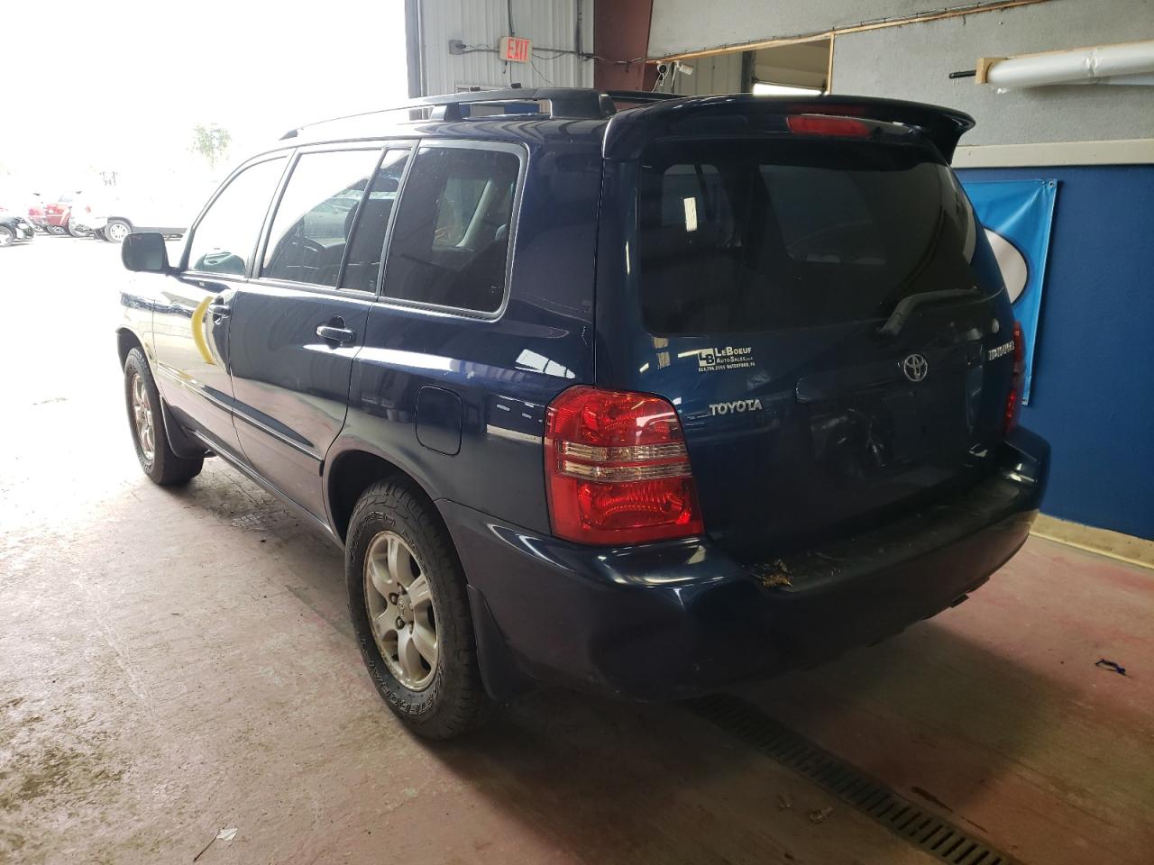 Photo 3 from auction – 2003 TOYOTA HIGHLANDER with VIN JTEGD21AX30047655