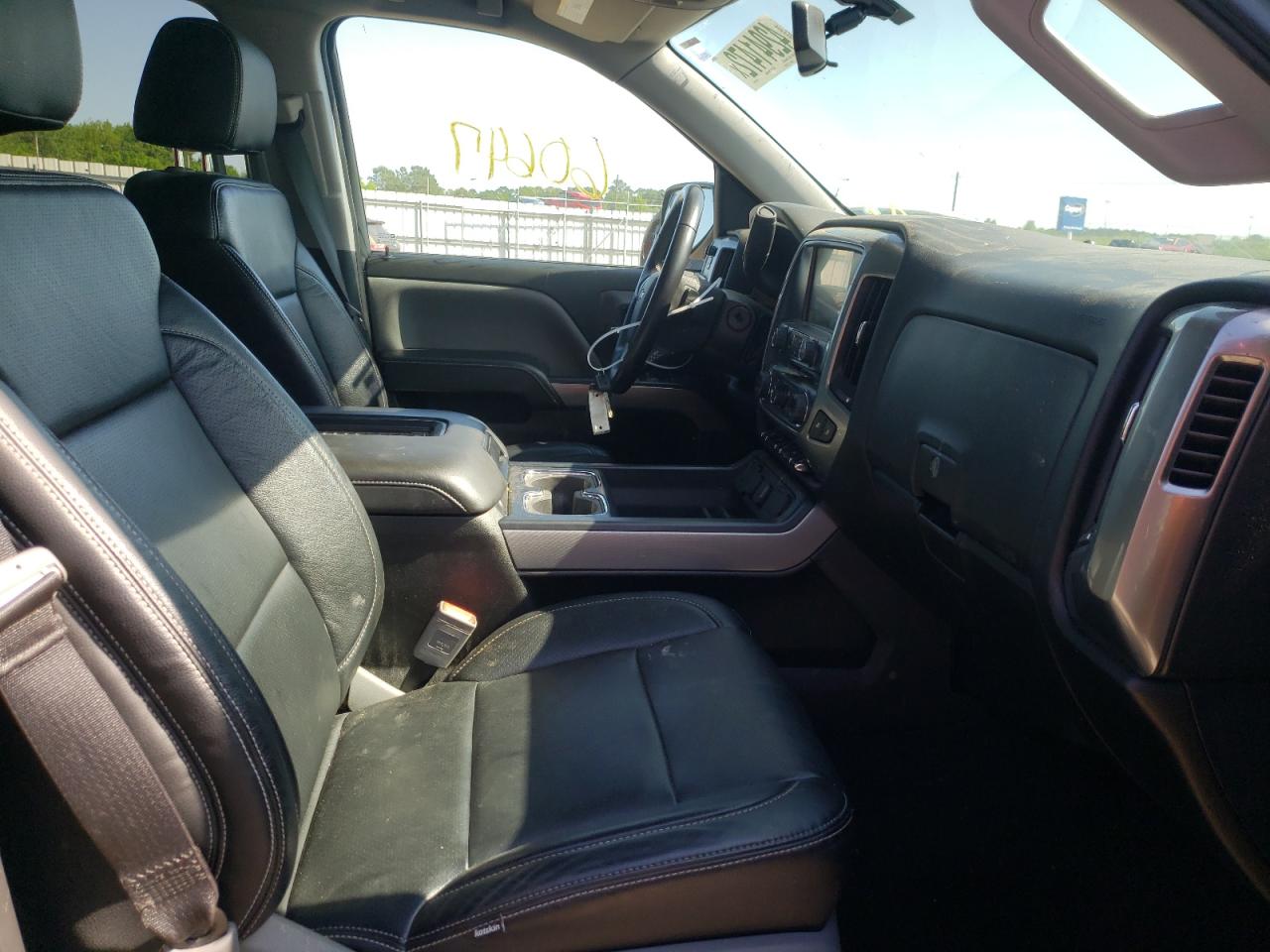 Photo 5 from auction – 2018 CHEVROLET SILVERADO with VIN 3GCUKREC8JG445991