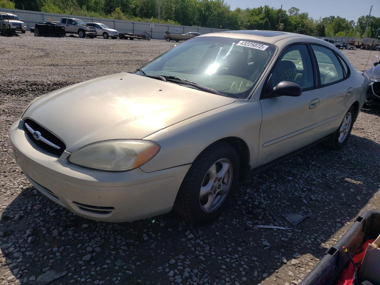 Photo 2 from auction – 2003 FORD TAURUS SES with VIN 1FAFP55U53A106611