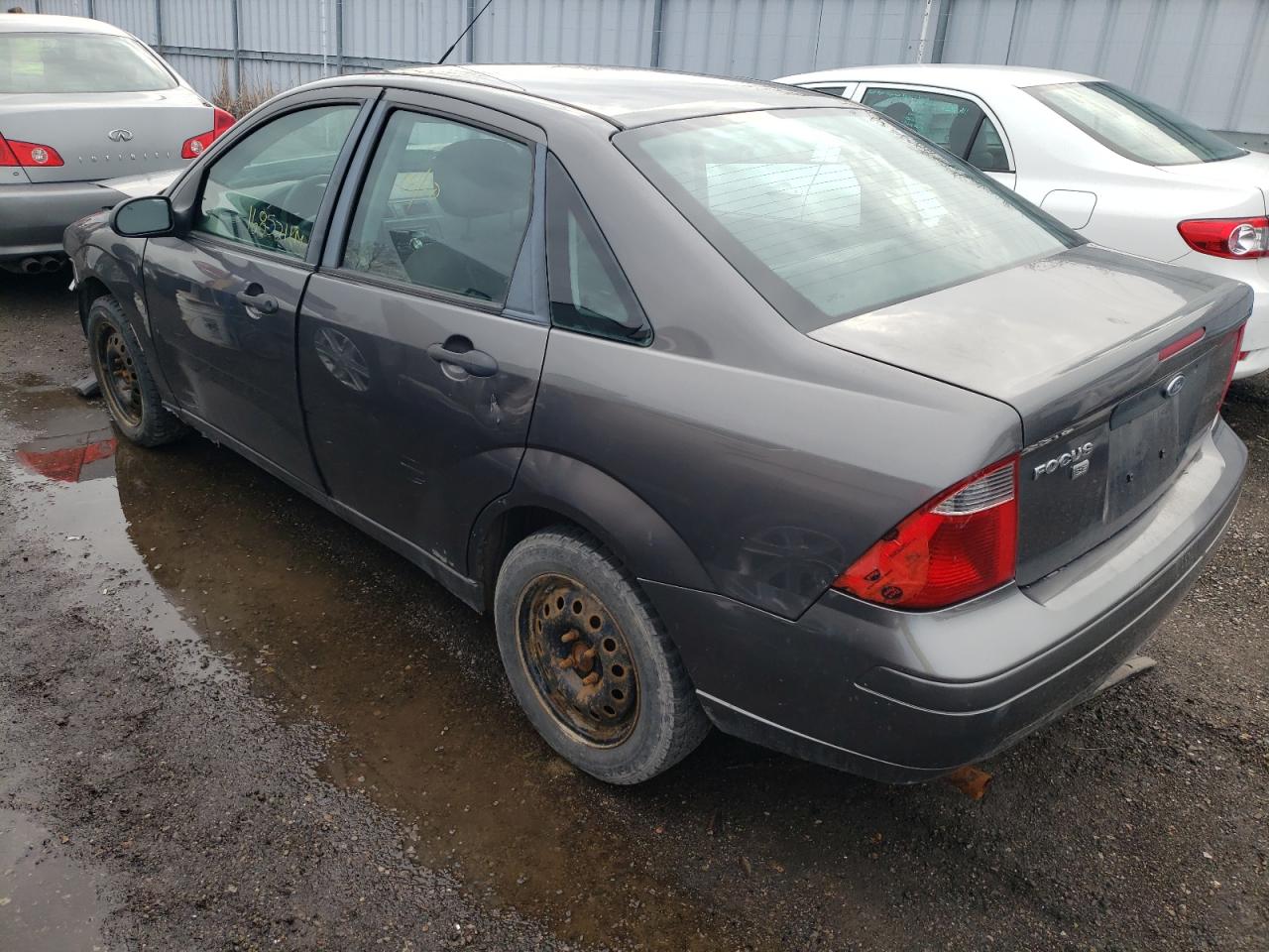 Photo 3 from auction – 2007 FORD FOCUS ZX4 with VIN 1FAFP34N47W281407