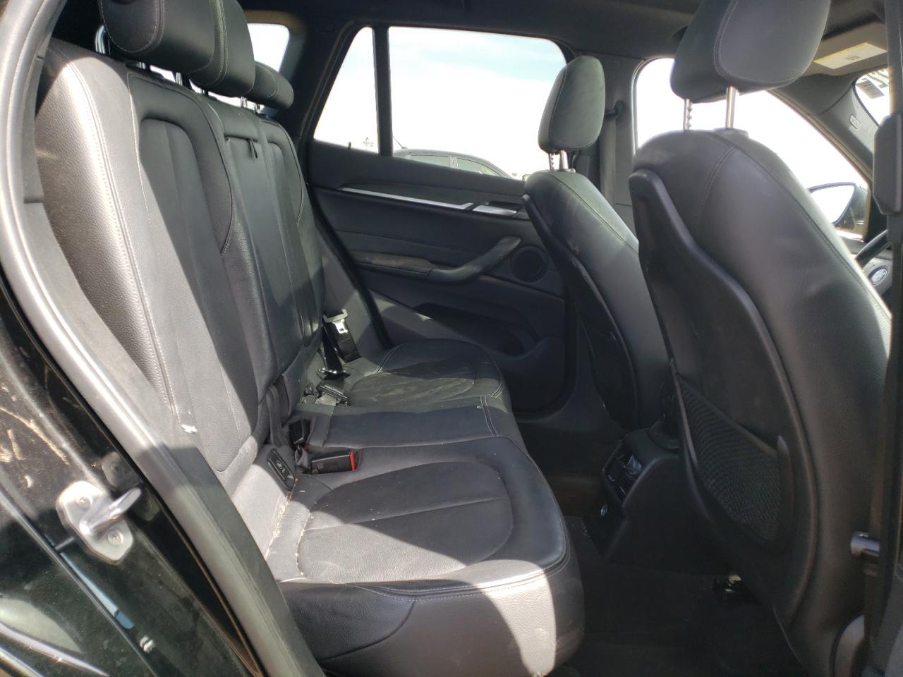 Photo 6 from auction – 2017 BMW X1 XDRIVE2 with VIN WBXHT3C35H5F78908