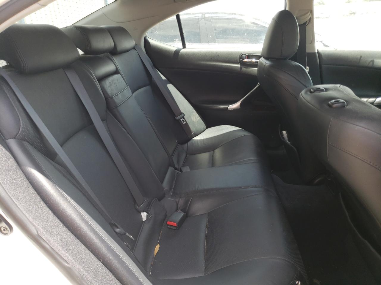 Photo 6 from auction – 2006 LEXUS IS 250 with VIN JTHCK262362000937