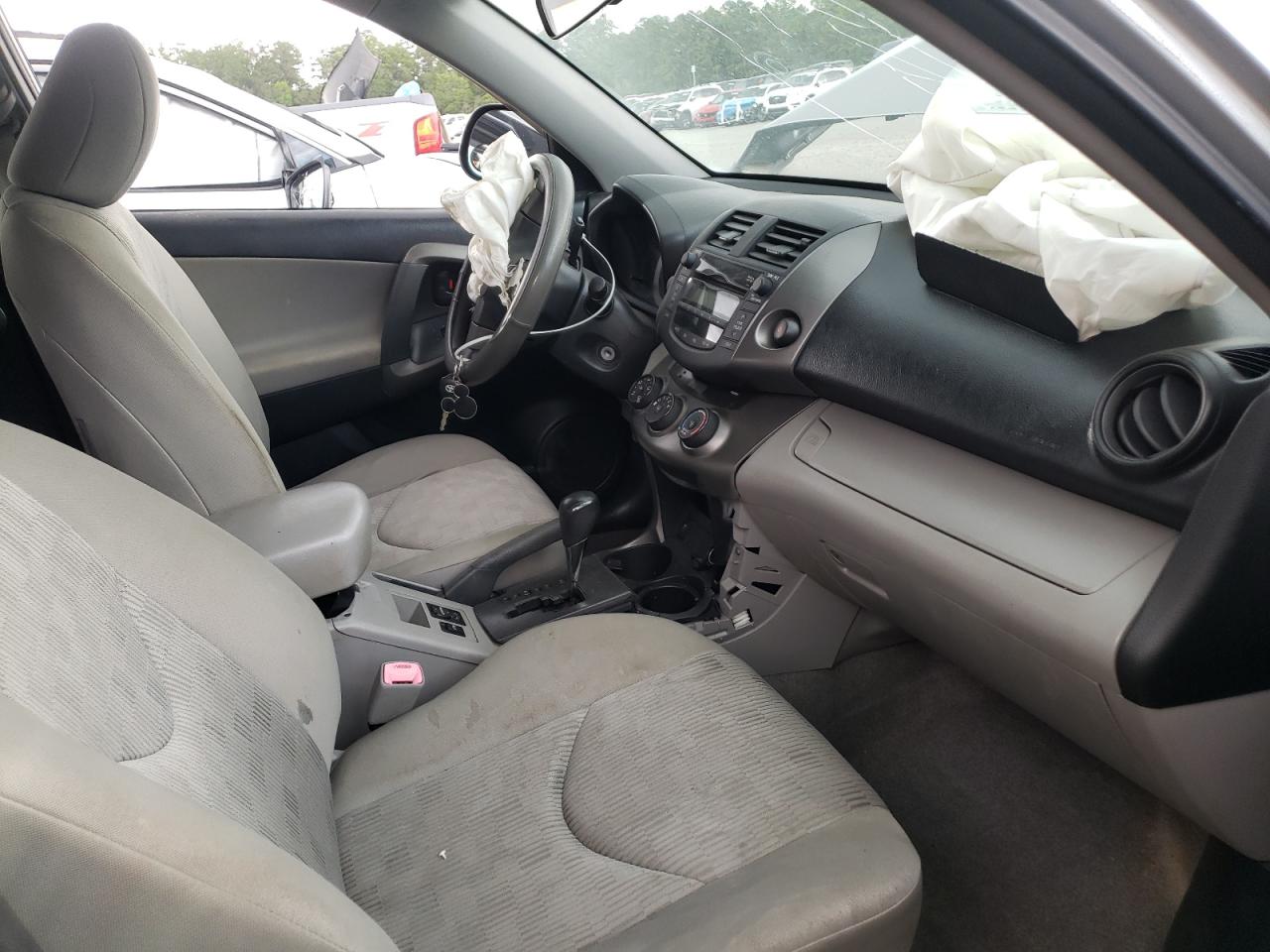 Photo 5 from auction – 2010 TOYOTA RAV4 with VIN JTMZF4DVXA5015693