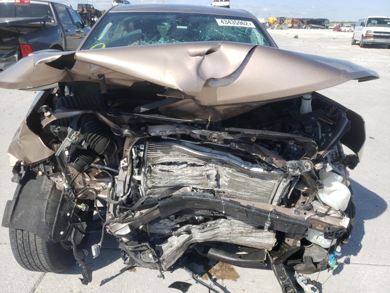 Photo 7 from auction – 2018 CHEVROLET EQUINOX LT with VIN 2GNAXJEV2J6247059