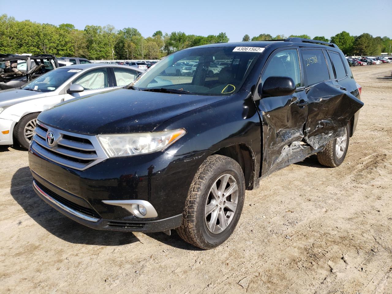 Photo 2 from auction – 2013 TOYOTA HIGHLANDER with VIN 5TDZK3EH1DS100970