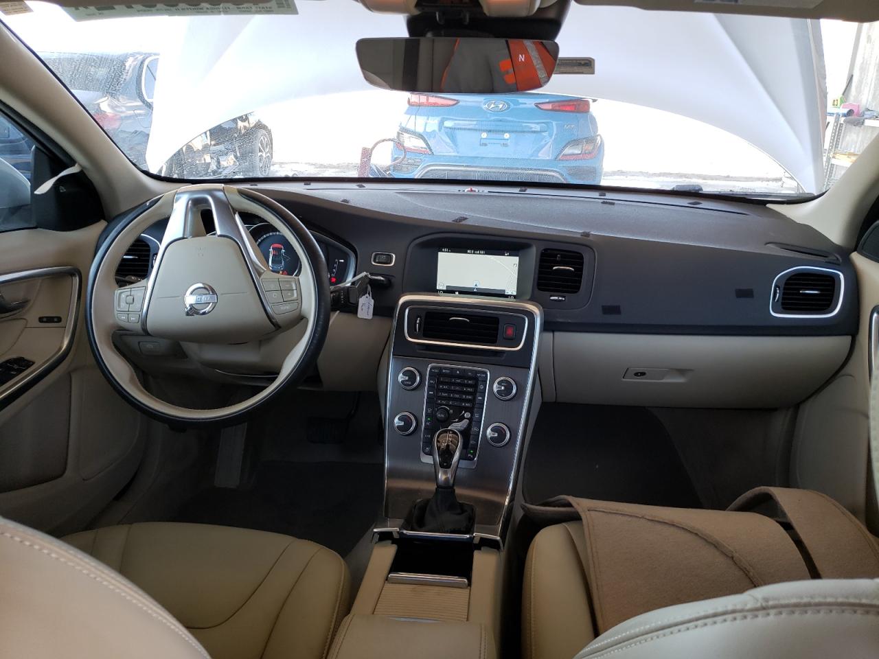 Photo 9 from auction – 2015 VOLVO S60 PREMIE with VIN YV140MFK3F2355463
