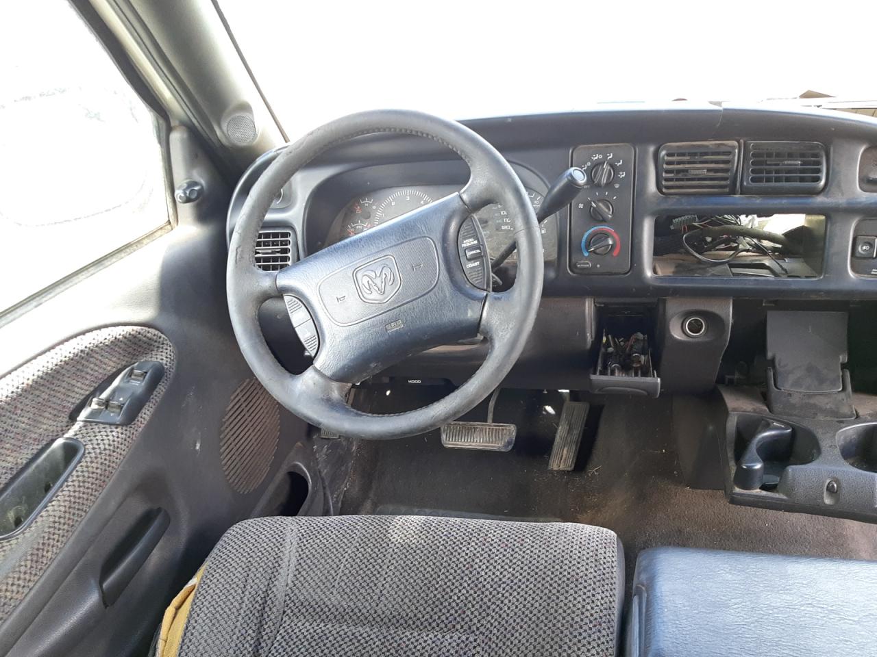 Photo 9 from auction – 1998 DODGE RAM 1500 with VIN 3B7HC13Y4WG143524