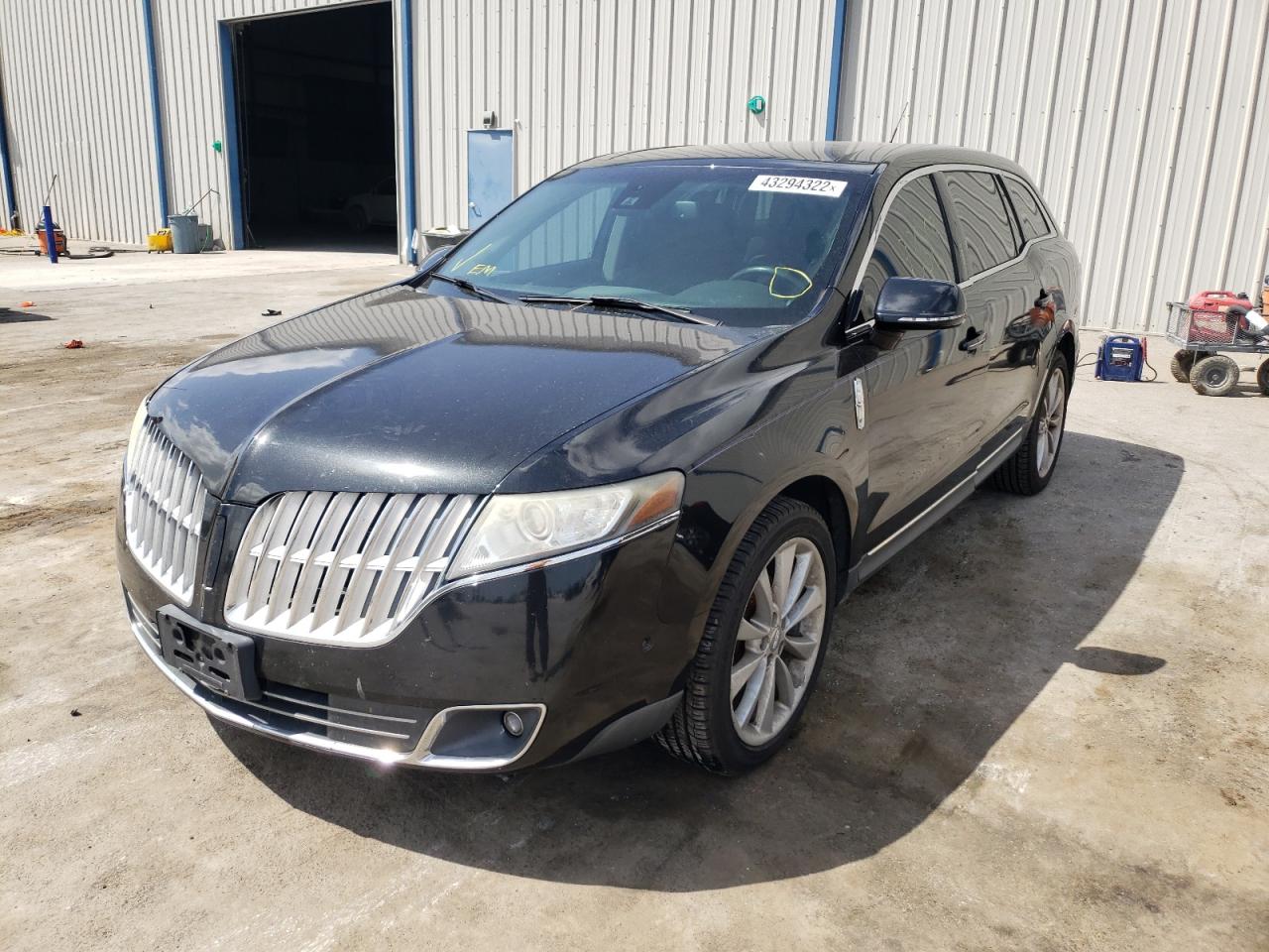 Photo 2 from auction – 2010 LINCOLN MKT with VIN 2LMHJ5AT0ABJ04476