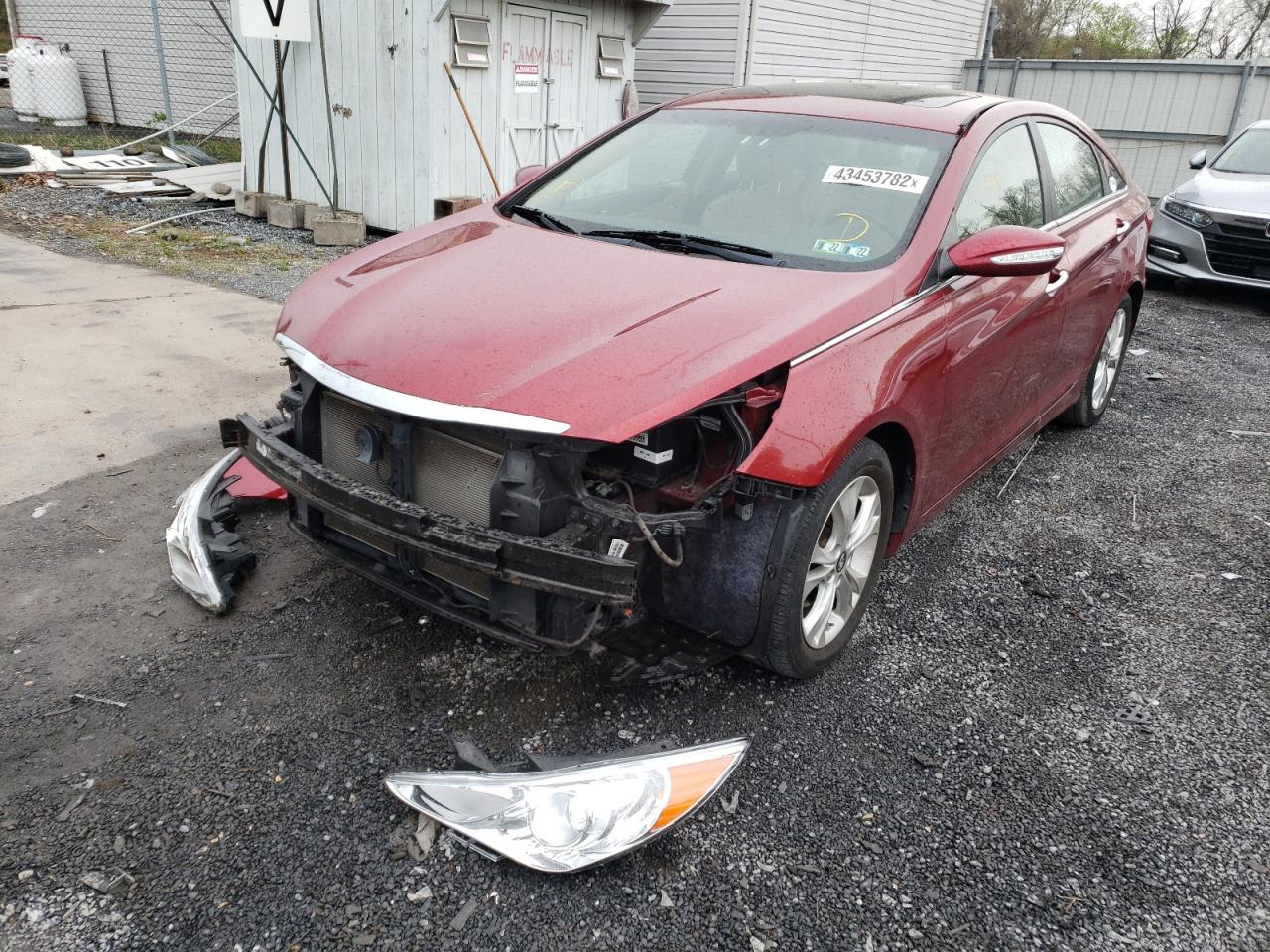 Photo 2 from auction – 2011 HYUNDAI SONATA SE with VIN 5NPEC4AC1BH232013