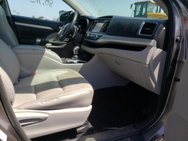 Photo 5 from auction – 2016 TOYOTA HIGHLANDER with VIN 5TDKKRFH8GS150000