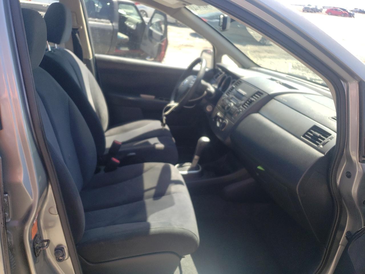 Photo 5 from auction – 2009 NISSAN VERSA S with VIN 3N1BC11E09L499319
