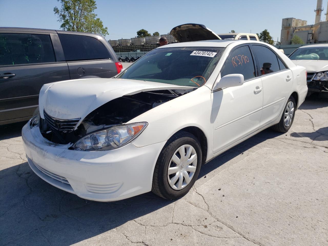 Photo 2 from auction – 2006 TOYOTA CAMRY LE with VIN 4T1BE32K56U741056