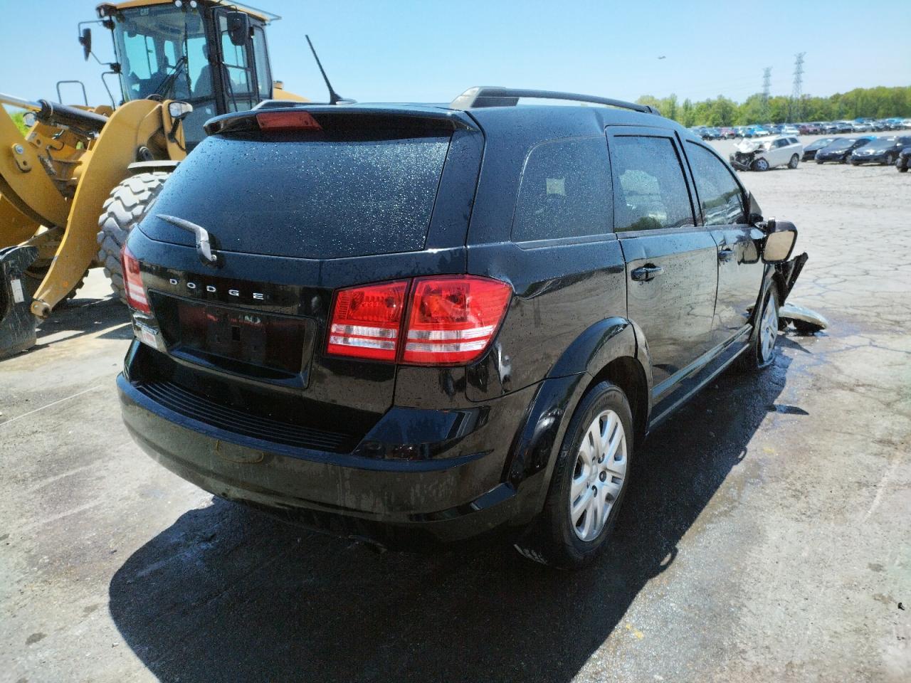 Photo 4 from auction – 2017 DODGE JOURNEY SE with VIN 3C4PDCABXHT654135