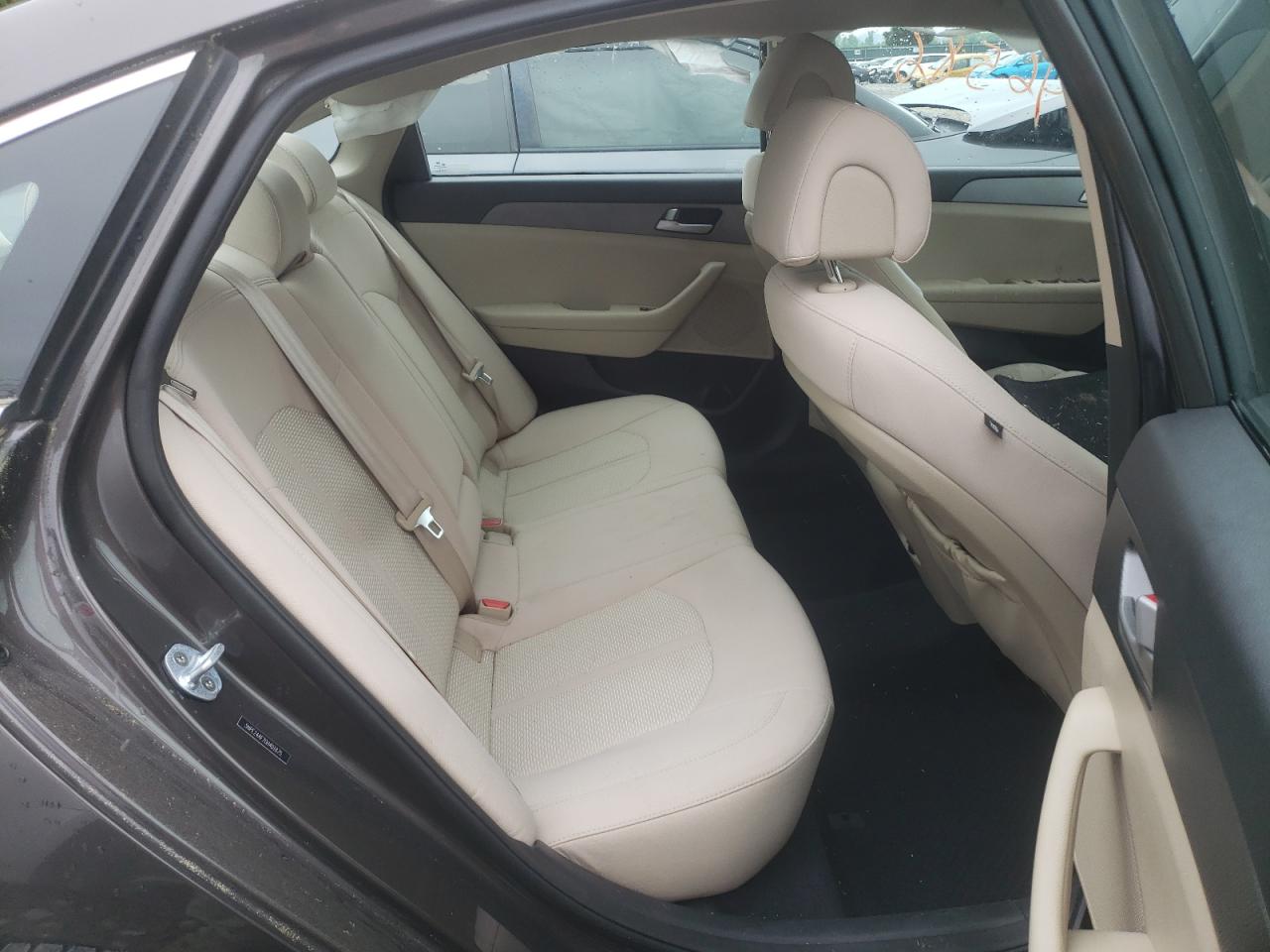 Photo 6 from auction – 2016 HYUNDAI SONATA SE with VIN 5NPE24AF7GH401875
