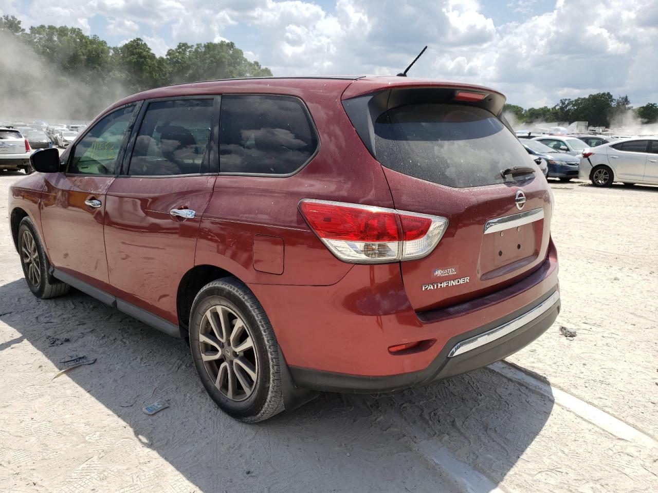 Photo 3 from auction – 2015 NISSAN PATHFINDER with VIN 5N1AR2MN4FC615858