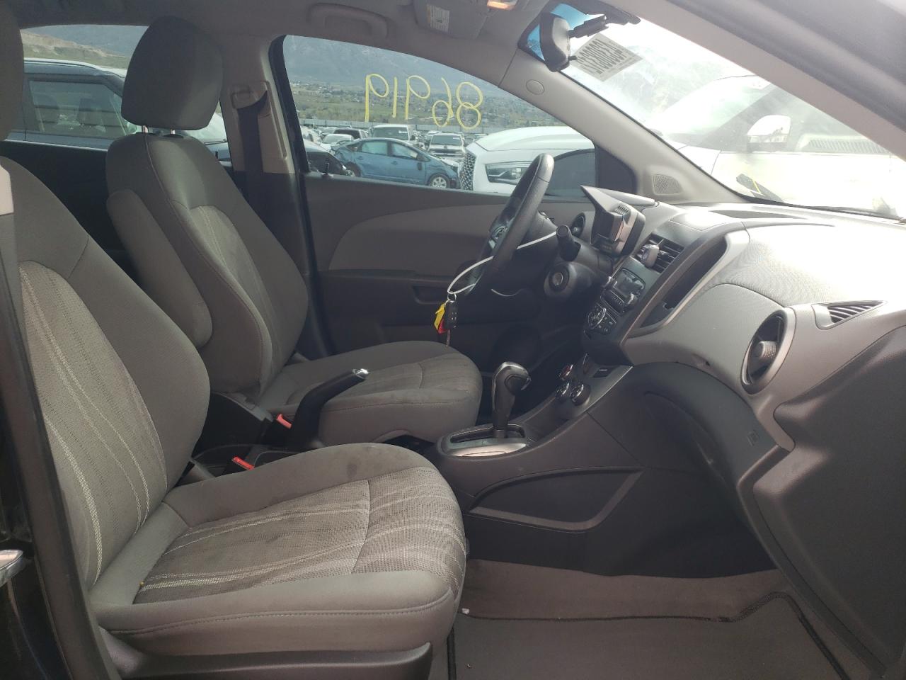 Photo 5 from auction – 2015 CHEVROLET SONIC LT with VIN 1G1JC5SB2F4155196