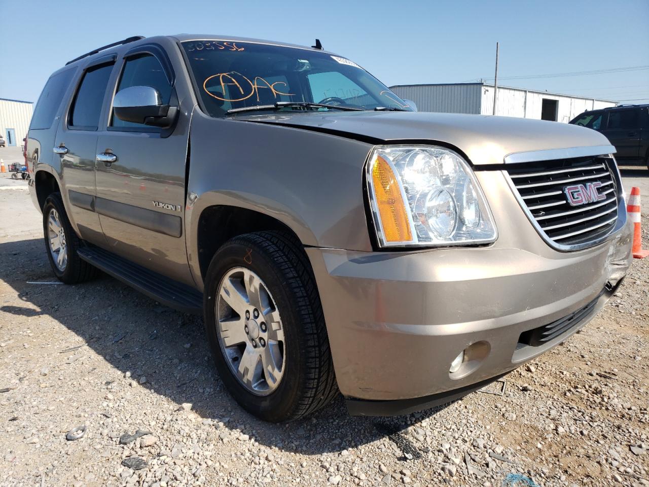Photo 1 from auction – 2007 GMC YUKON with VIN 1GKFK13047R303556