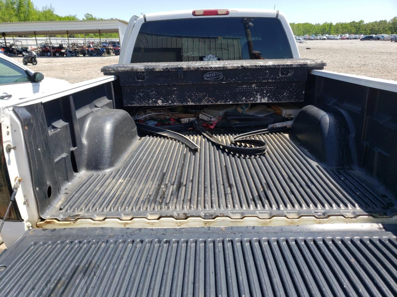 Photo 9 from auction – 2002 CHEVROLET SILVERADO with VIN 1GCEC14W92Z128107
