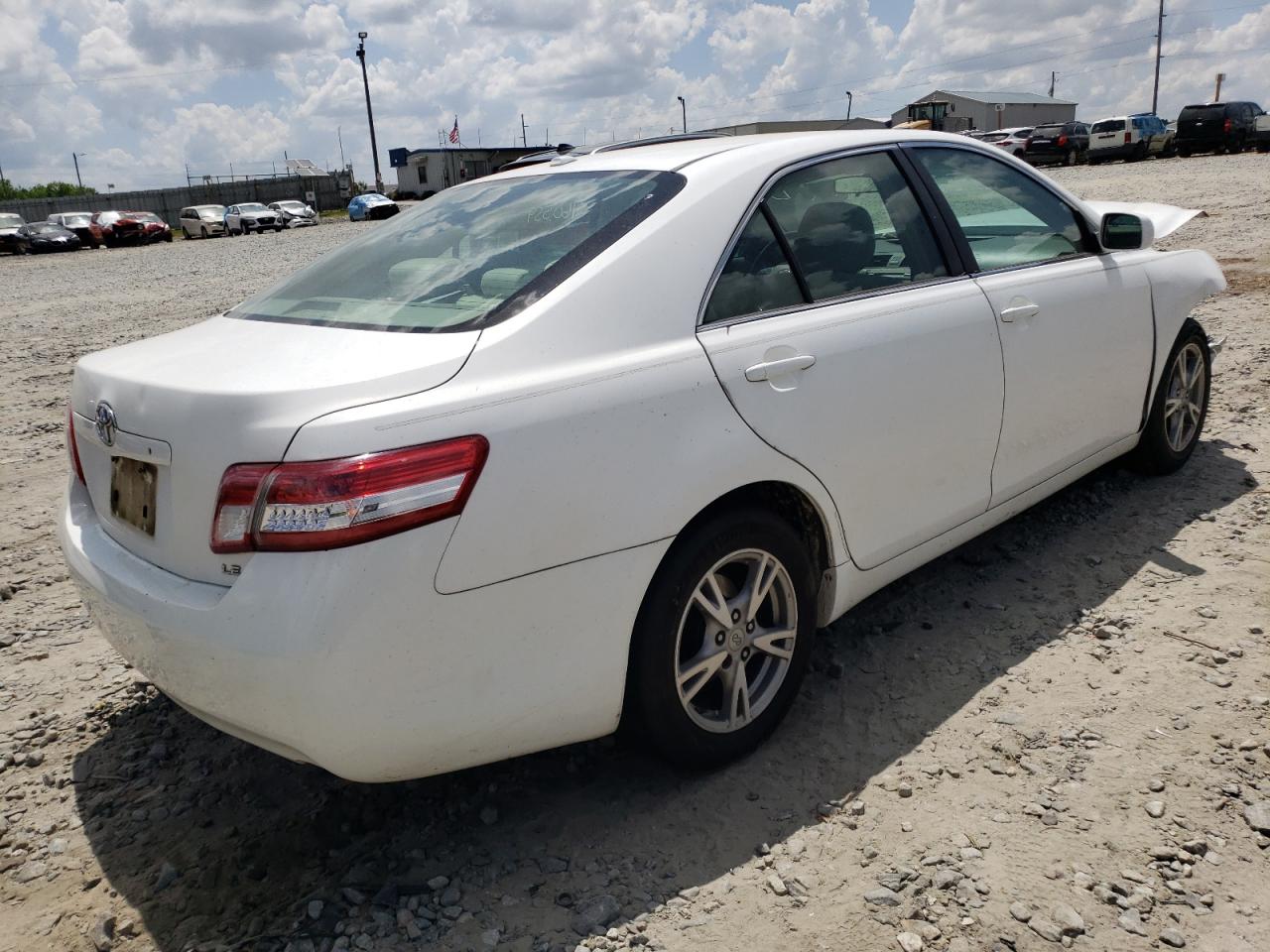 Photo 4 from auction – 2011 TOYOTA CAMRY BASE with VIN 4T1BF3EK0BU678287