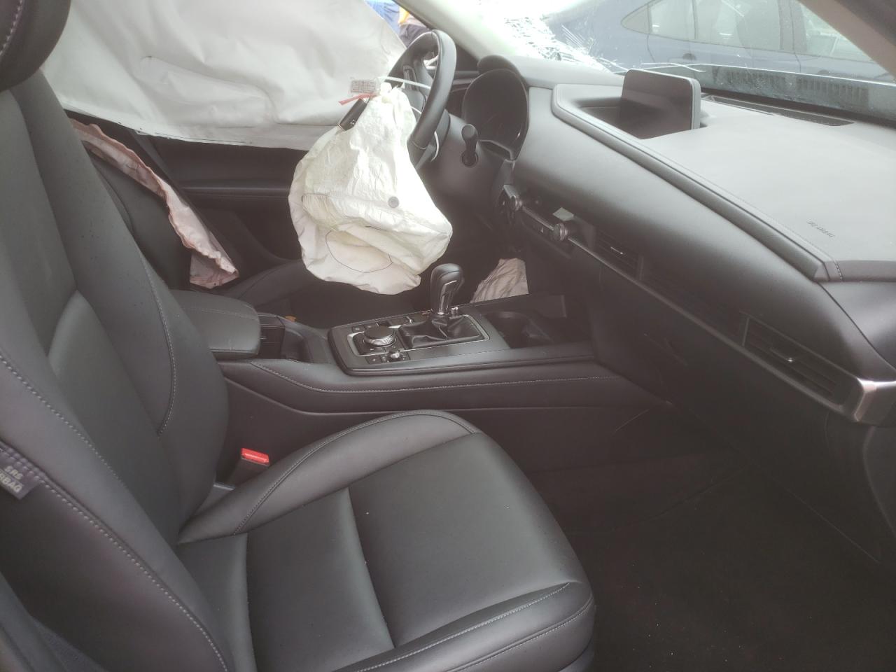 Photo 5 from auction – 2021 MAZDA CX-30 SELE with VIN 3MVDMBBL7MM242651