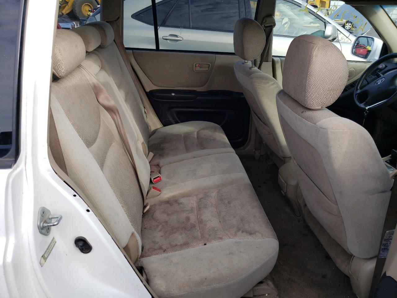 Photo 6 from auction – 2002 TOYOTA HIGHLANDER with VIN JTEHD21A920012902