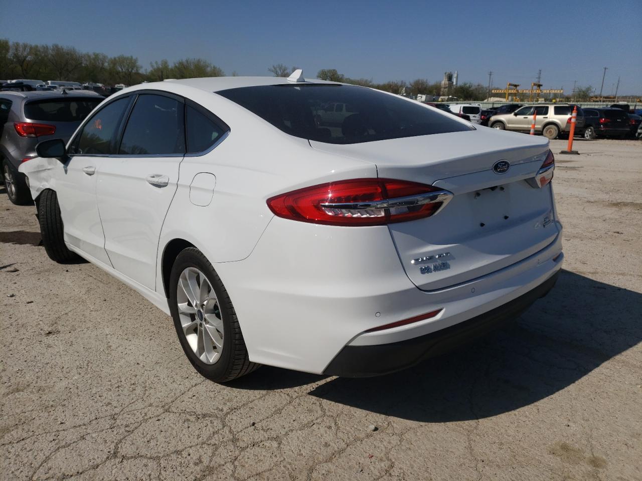 Photo 3 from auction – 2019 FORD FUSION SE with VIN 3FA6P0HDXKR108325