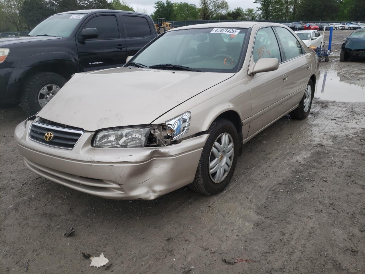 Photo 2 from auction – 2000 TOYOTA CAMRY CE with VIN 4T1BG22K3YU984923