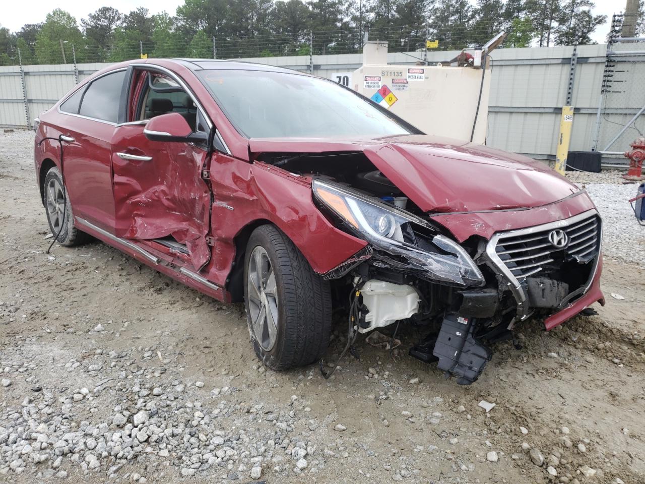 HYUNDAI SONATA HYB 2016 with VIN KMHE34L10GA017356 - Photo from auction