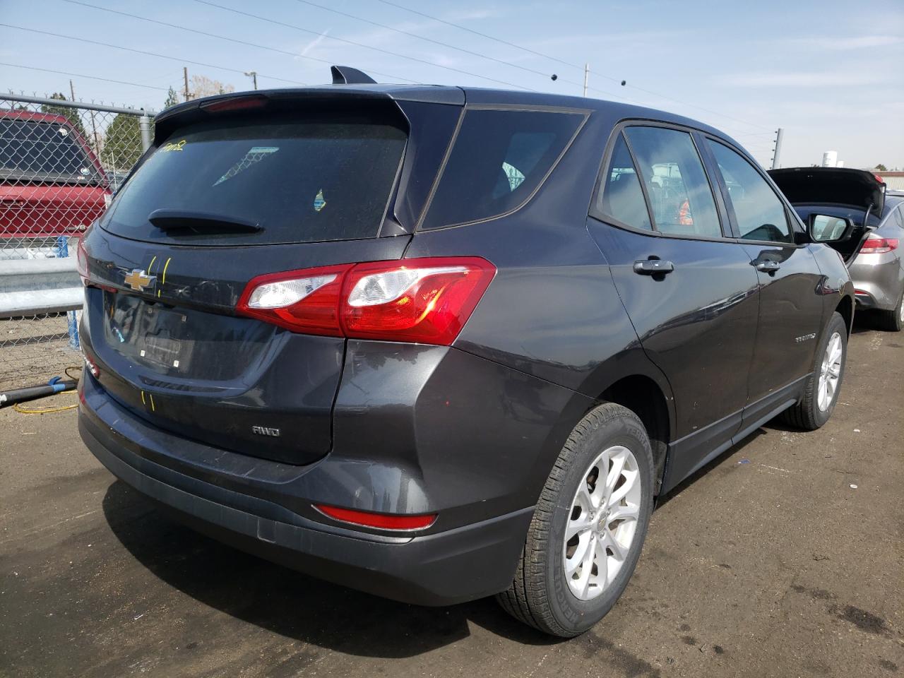 Photo 4 from auction – 2019 CHEVROLET EQUINOX LS with VIN 3GNAXSEV7KL230017