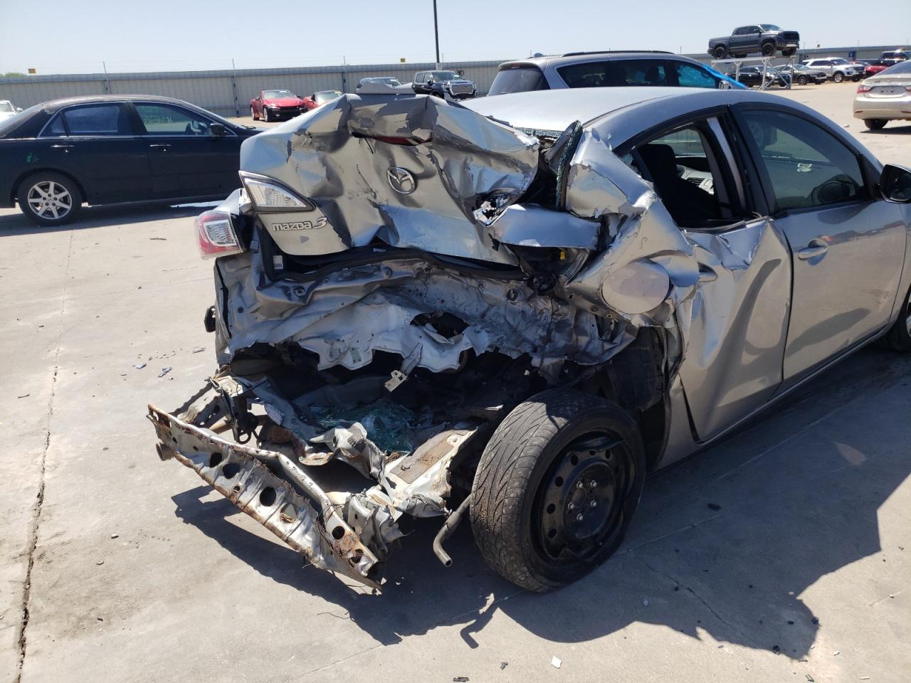 Zdjęcie 9 z aukcji – 2010 MAZDA 3 I z VIN JM1BL1SG9A1286782