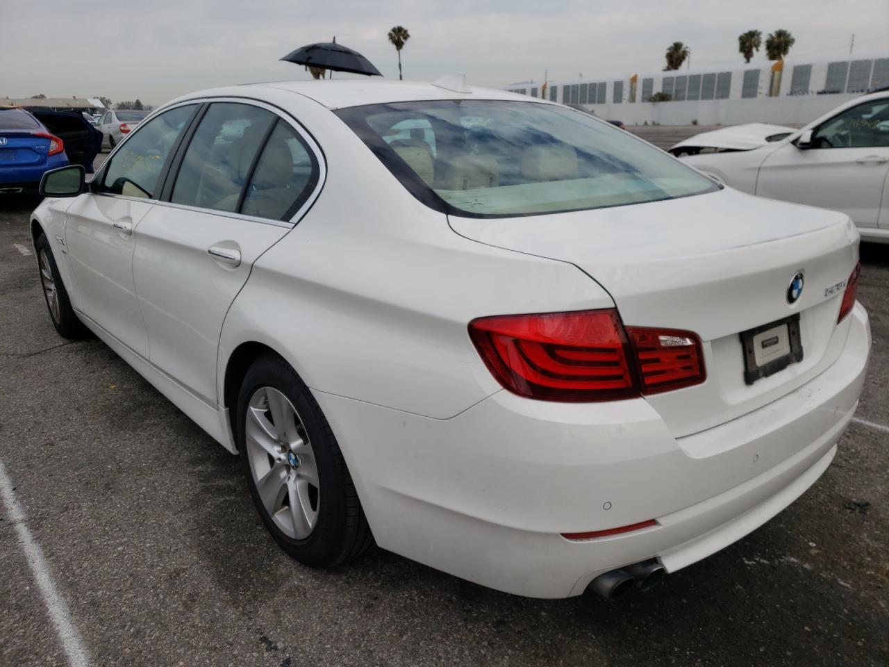 Photo 3 from auction – 2012 BMW 528 XI with VIN WBAXH5C57CDW02111