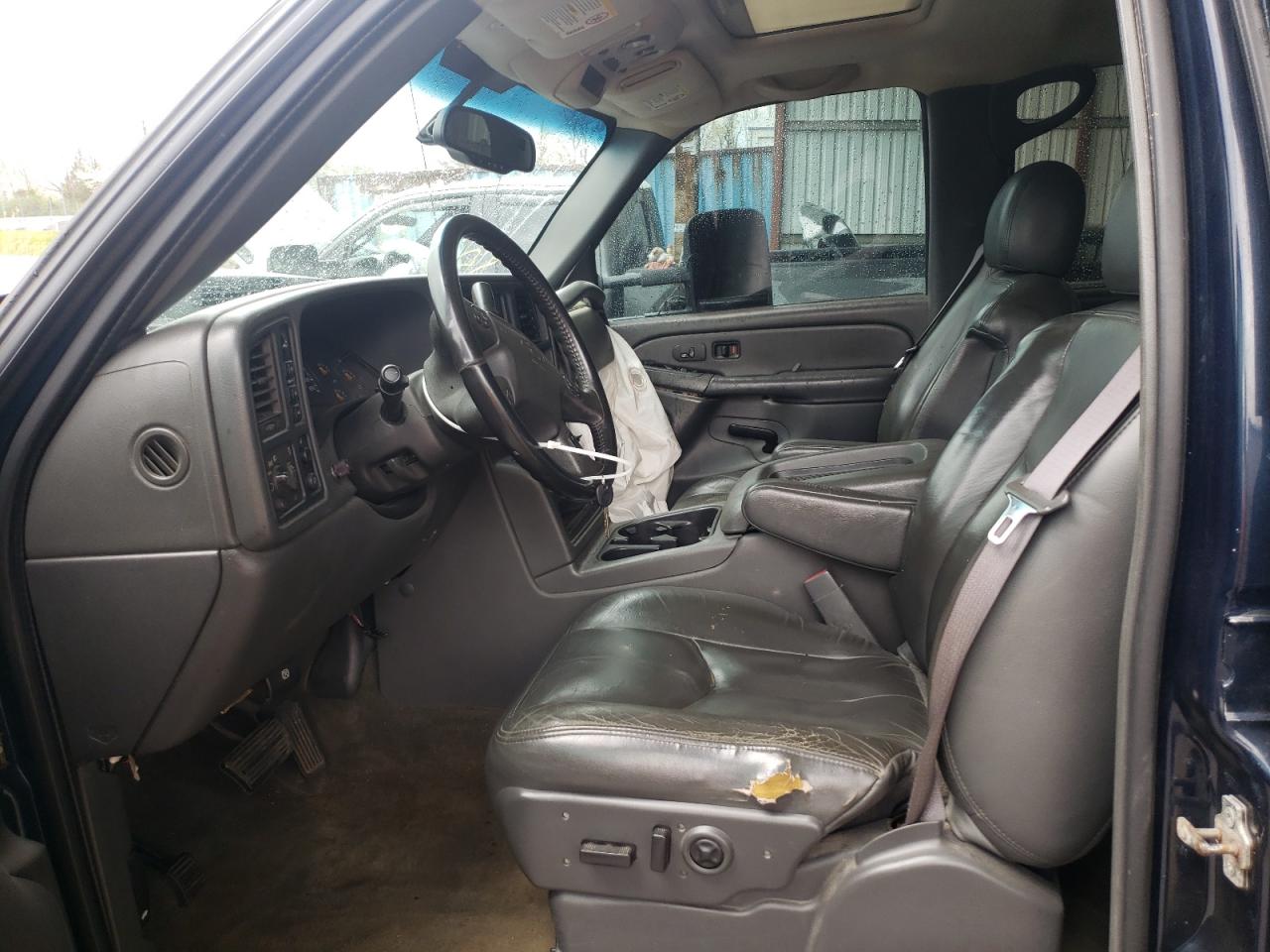 Photo 5 from auction – 2005 CHEVROLET SILVERADO with VIN 1GCHK23295F887852