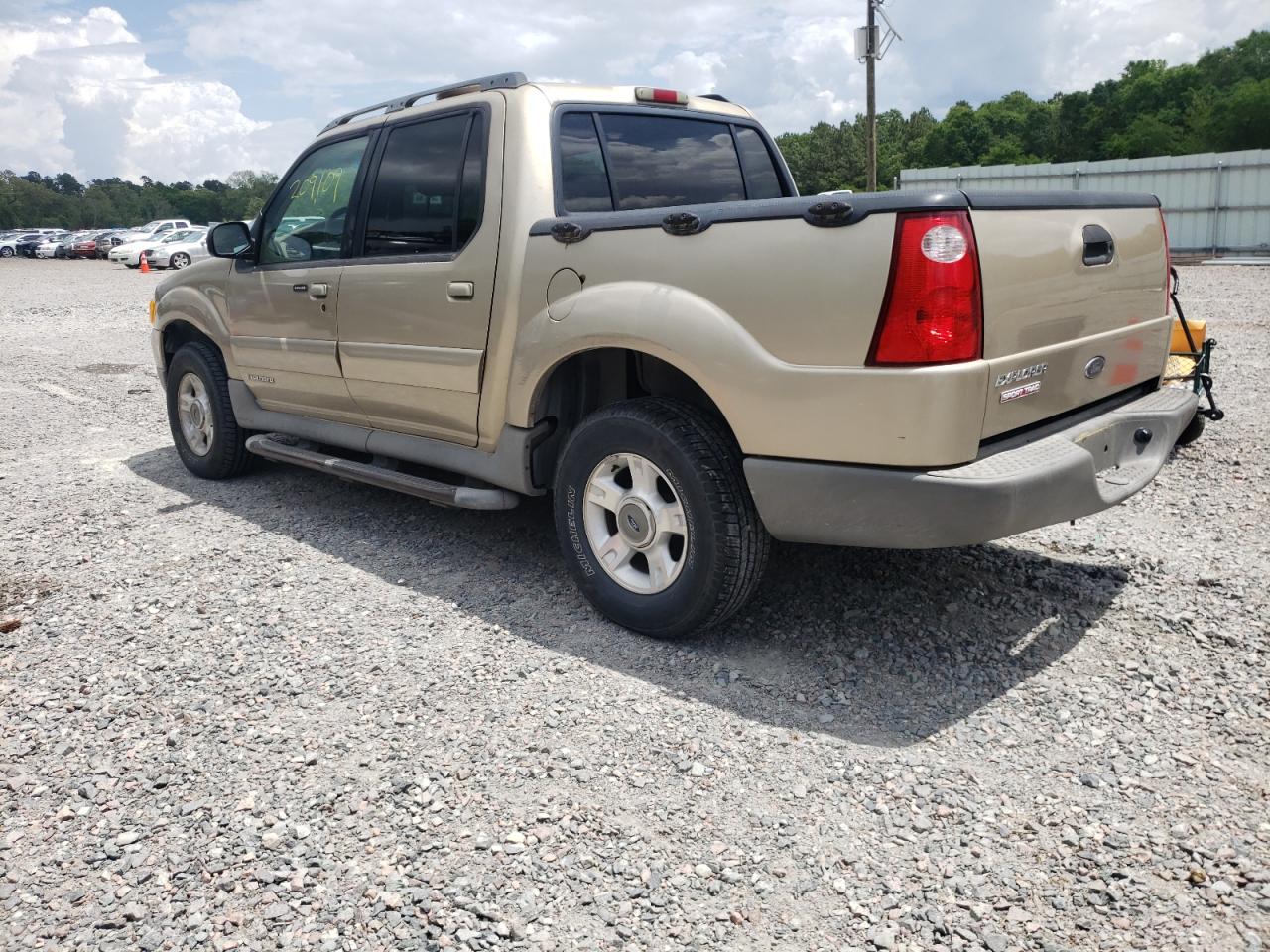 Photo 3 from auction – 2002 FORD EXPLORER S with VIN 1FMZU77E52UB71534