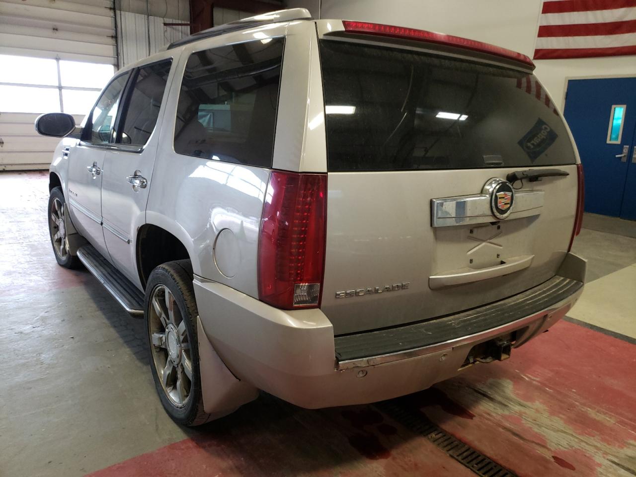 Photo 3 from auction – 2007 CADILLAC ESCALADE L with VIN 1GYFK63887R183799
