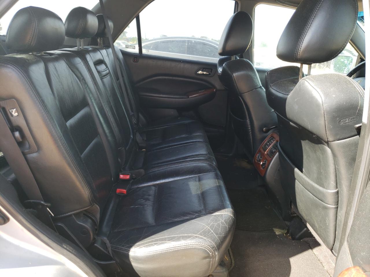 Photo 6 from auction – 2005 ACURA MDX with VIN 2HNYD18225H503934