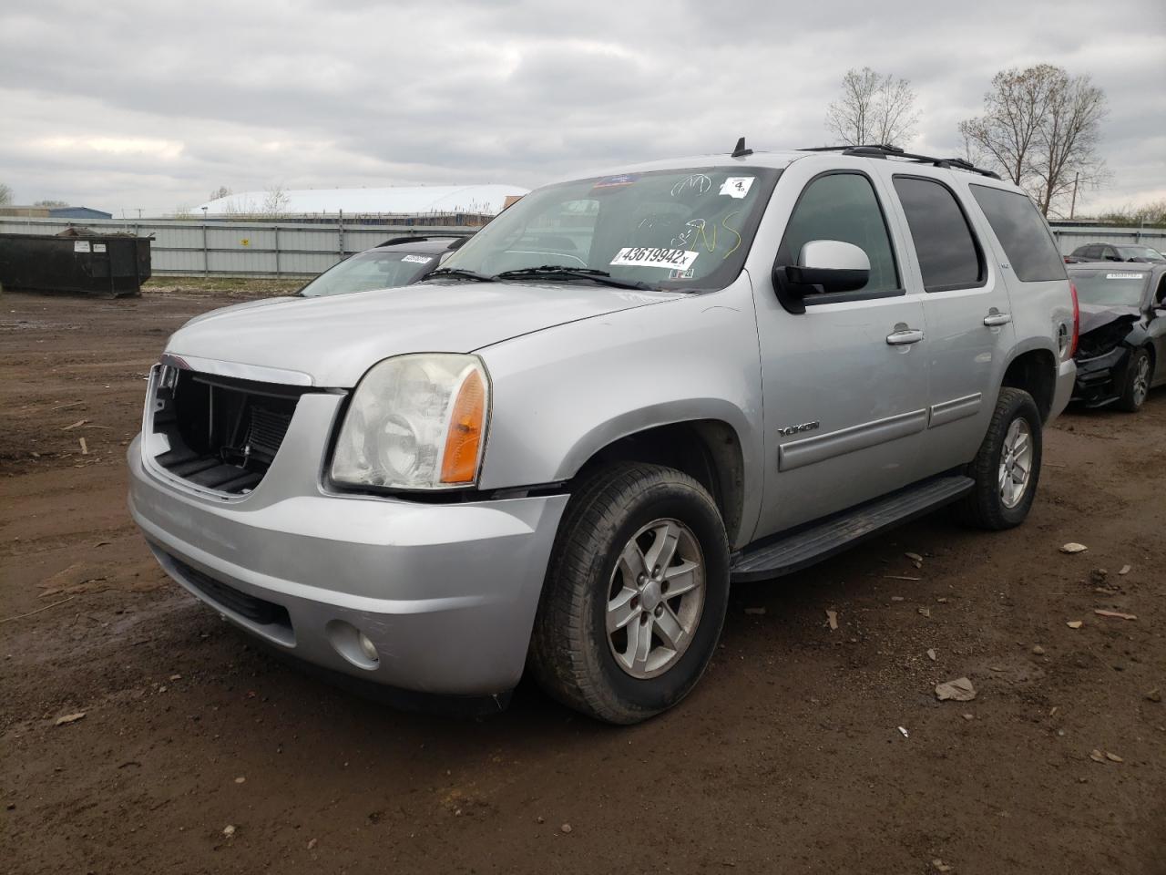 Photo 2 from auction – 2011 GMC YUKON SLT with VIN 1GKS2CE07BR336017