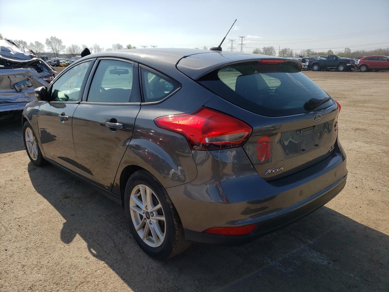 Photo 3 from auction – 2015 FORD FOCUS SE with VIN 1FADP3K26FL351473
