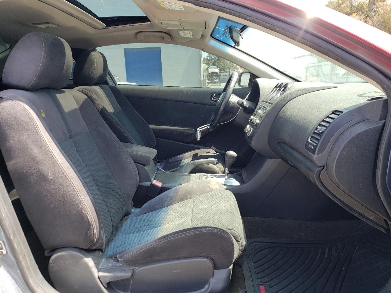 Photo 5 from auction – 2011 NISSAN ALTIMA S with VIN 1N4AL2EP1BC102296