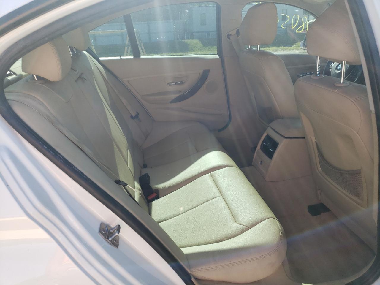 Photo 6 from auction – 2014 BMW 328 D with VIN WBA3D3C51EF099343
