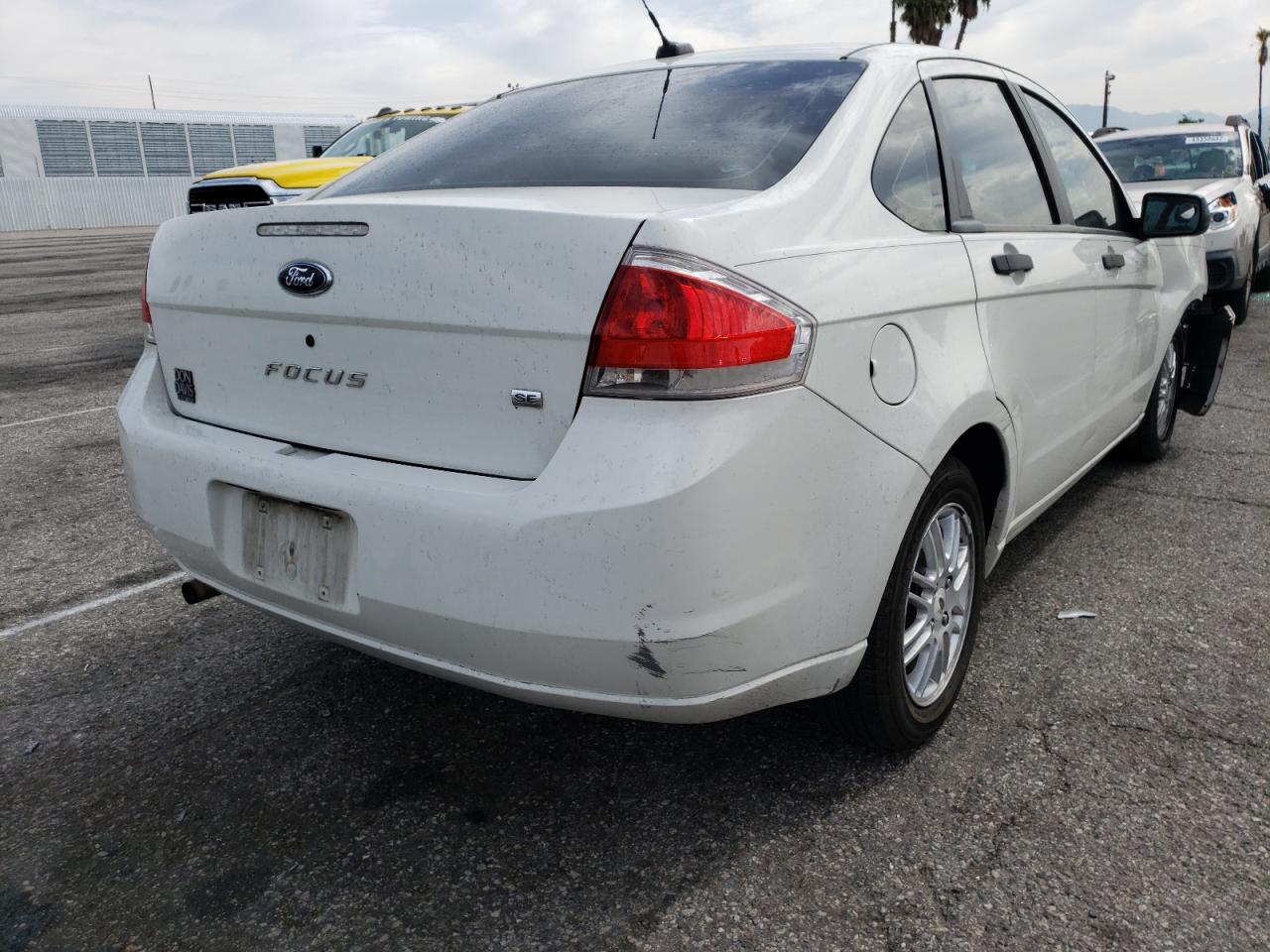 Photo 4 from auction – 2009 FORD FOCUS SE with VIN 1FAHP35N59W181312