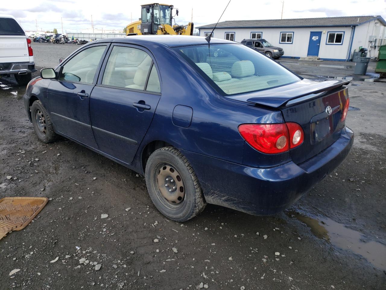 Photo 3 from auction – 2008 TOYOTA COROLLA CE with VIN 1NXBR32E08Z955812